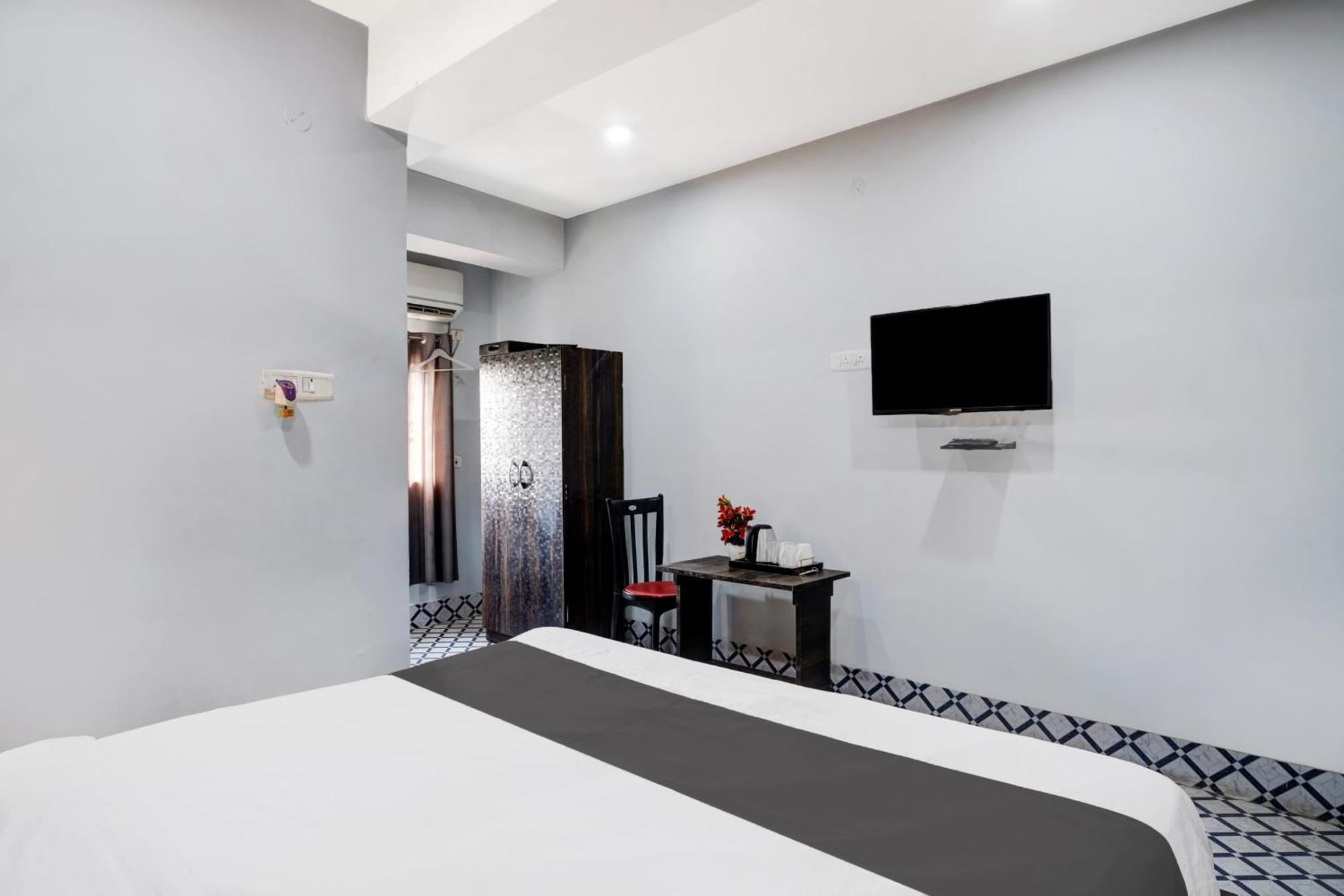 Super Hotel O Noonmati Guwahati Formerly Hotel Sundari Екстериор снимка