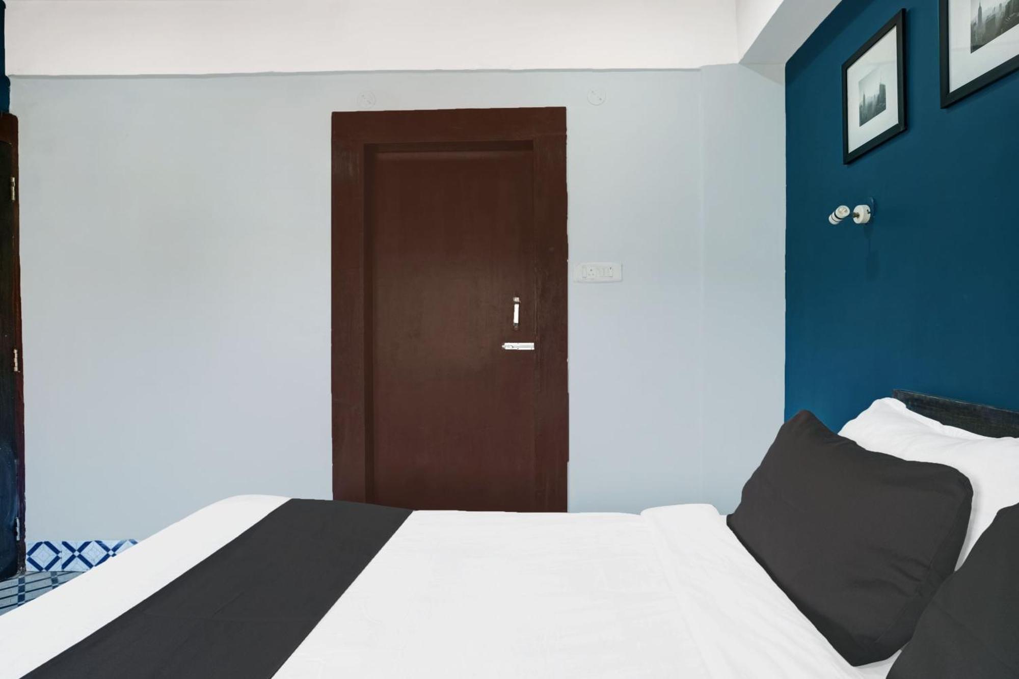 Super Hotel O Noonmati Guwahati Formerly Hotel Sundari Екстериор снимка